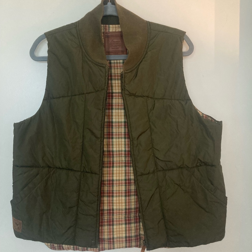 Ralph Lauren puffer vest with plaid lining. Great Fall layering piece.
